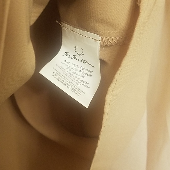 🦄 Souffle Ruffle Dress - Picture 6 of 8